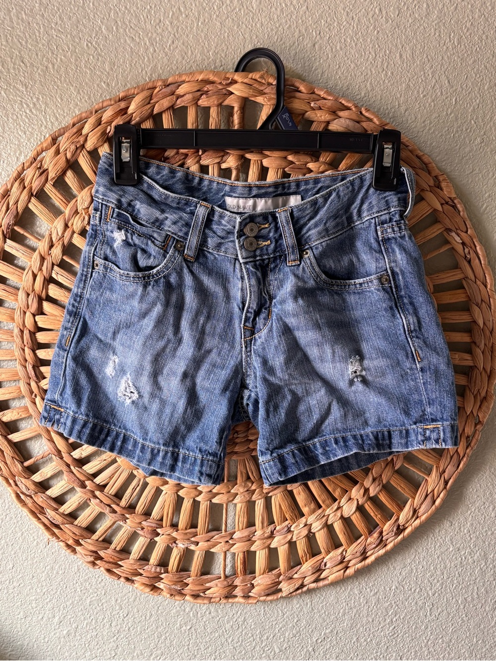 Old Navy Women's Light Blue Distressed Denim Shorts